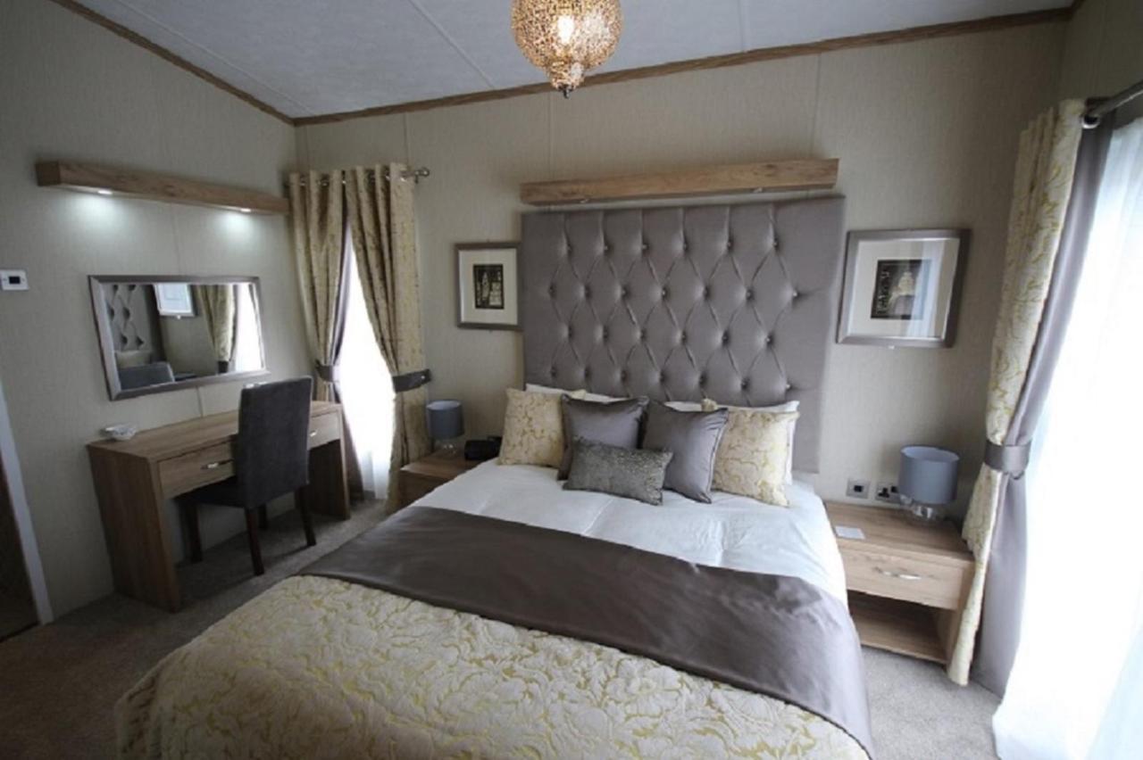 Tweed Lodge Perth Esterno foto