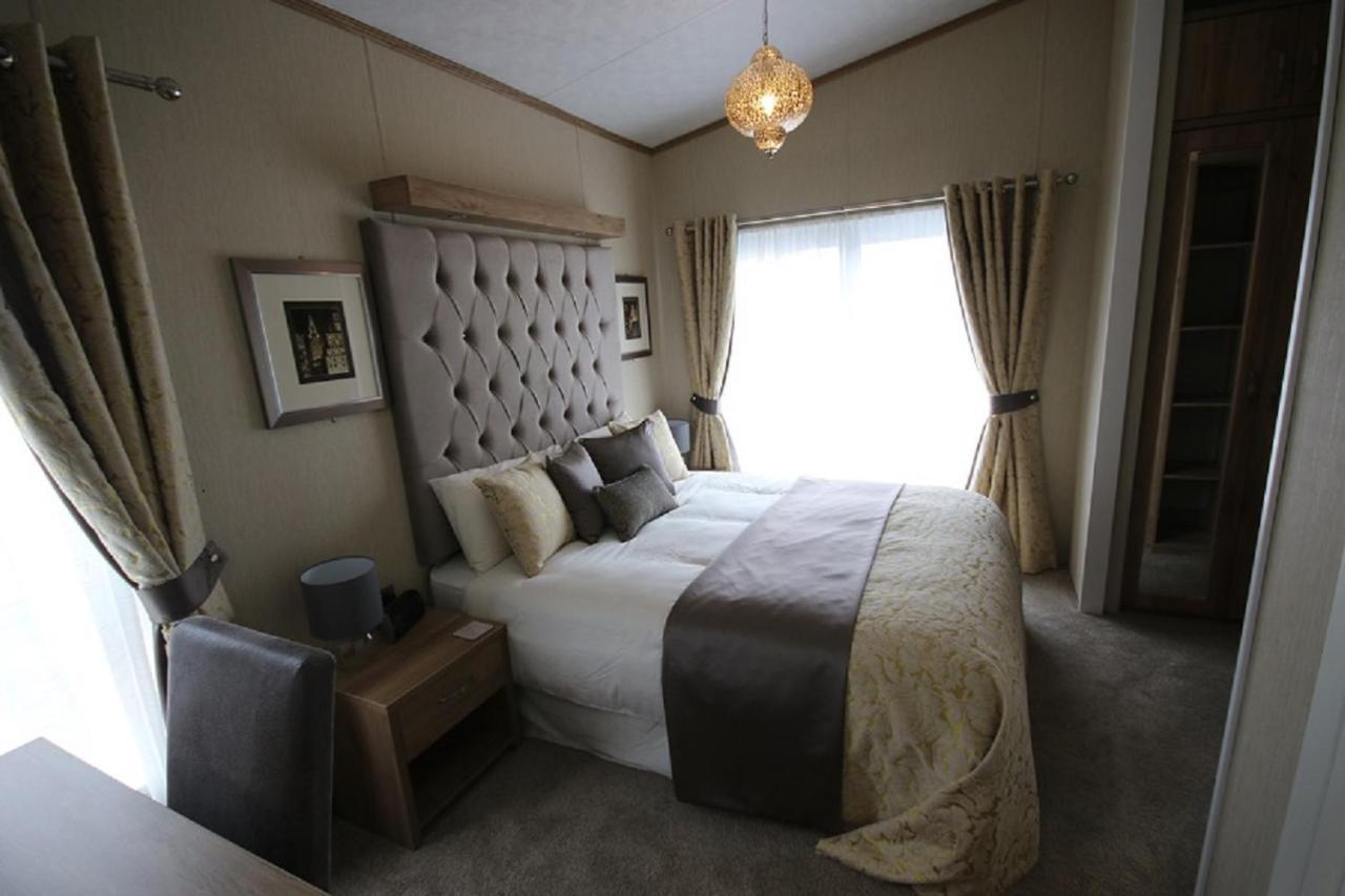 Tweed Lodge Perth Esterno foto